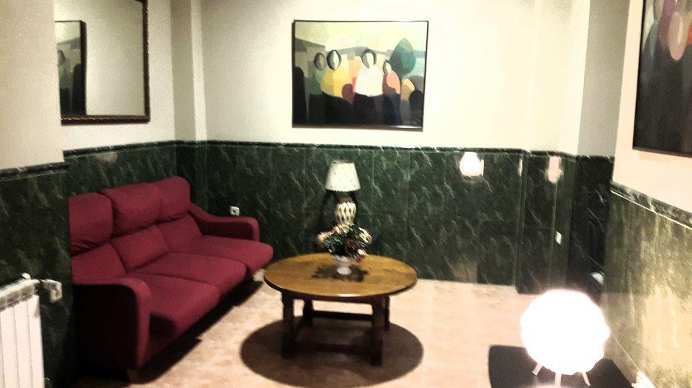 Hostal La Casa De Enfrente Malaga Ngoại thất bức ảnh