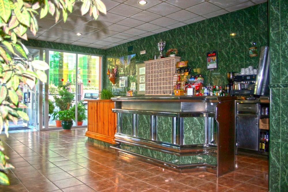 Hostal La Casa De Enfrente Malaga Ngoại thất bức ảnh