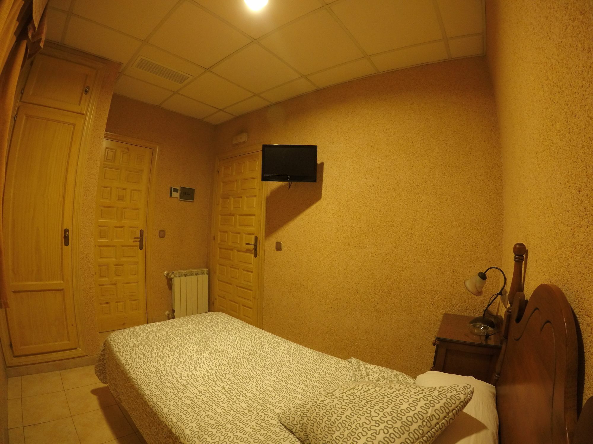 Hostal La Casa De Enfrente Malaga Ngoại thất bức ảnh