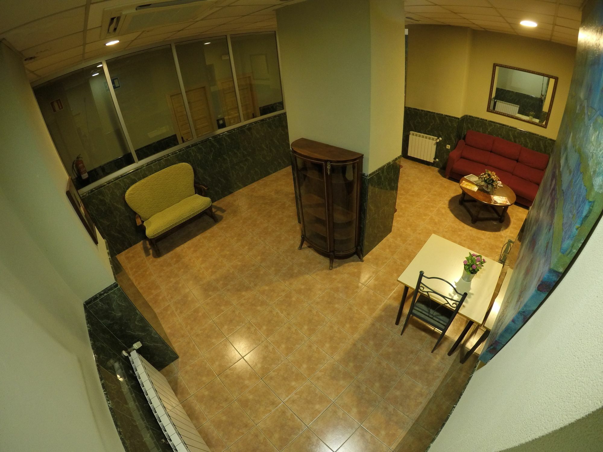 Hostal La Casa De Enfrente Malaga Ngoại thất bức ảnh