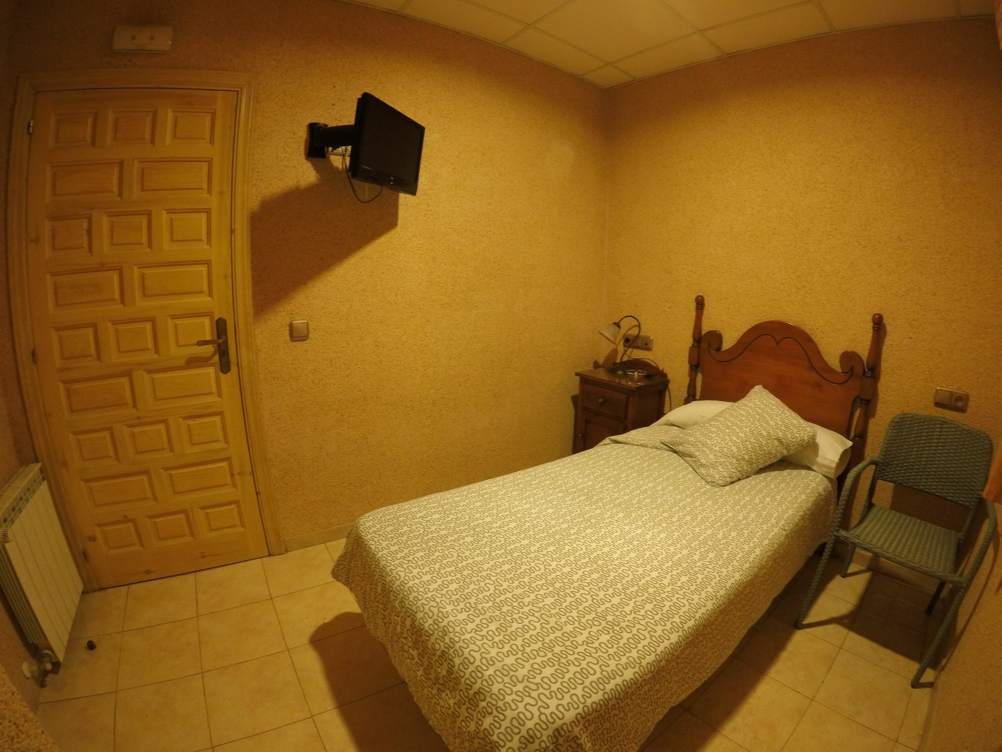 Hostal La Casa De Enfrente Malaga Ngoại thất bức ảnh