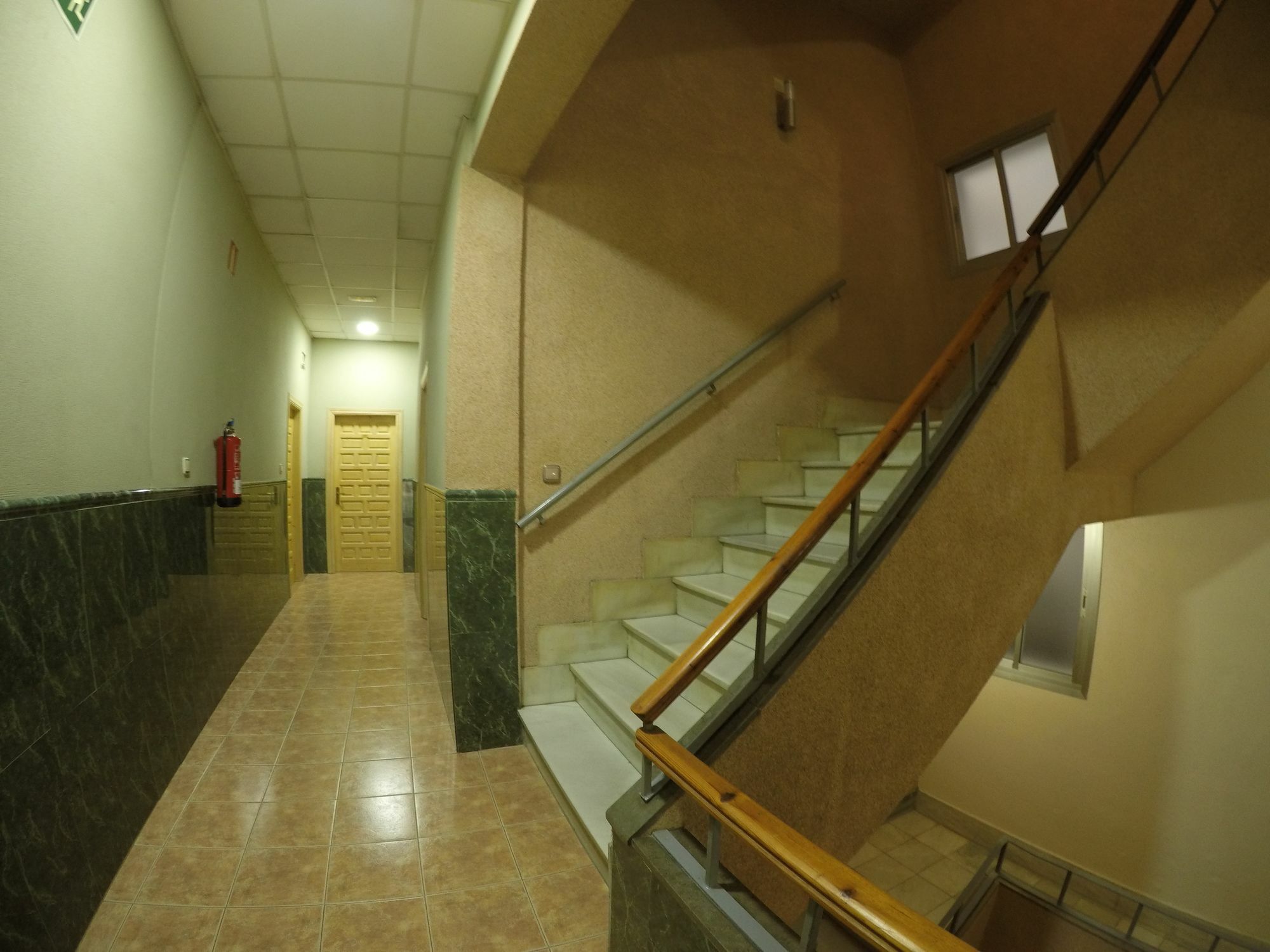 Hostal La Casa De Enfrente Malaga Ngoại thất bức ảnh